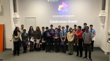 Lipson Students Look to the Future with University Mentors