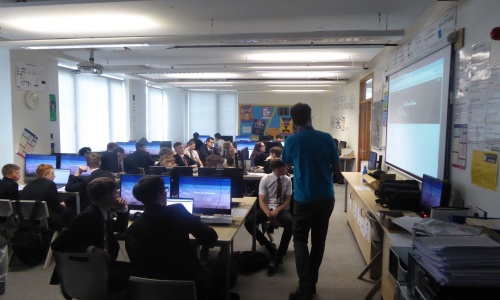 tor-bridge-high-students-at-the-tech-workshop
