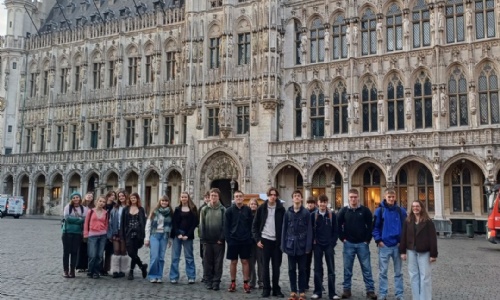 QE students in Brussels