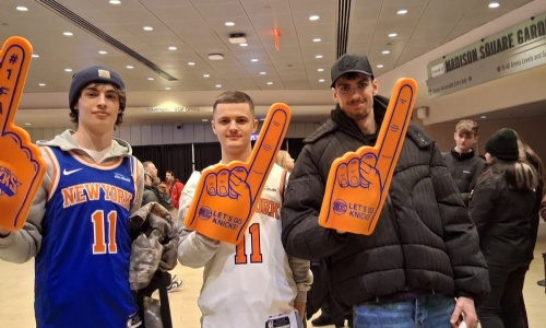 students-at-madison-square-garden-to-watch-the-new-york-knicks-in-action